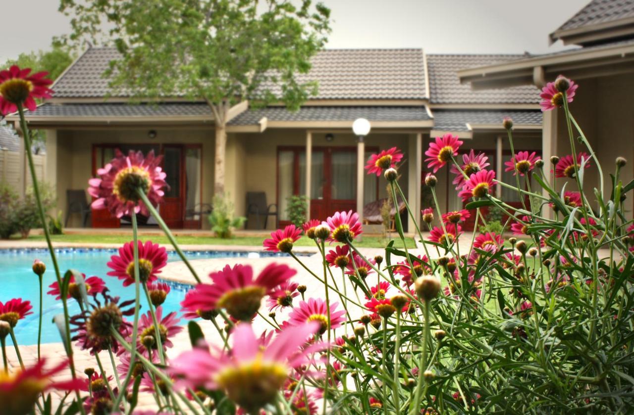 Mondior Manor Guest House Kimberley Exterior photo